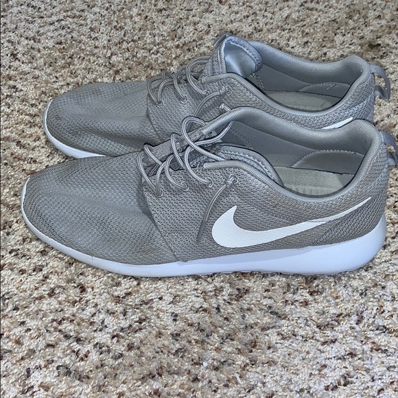 Nike Other - Men’s Nike Roshe Run size 13 Nike Other - Men’s Nike Roshe Run size 13